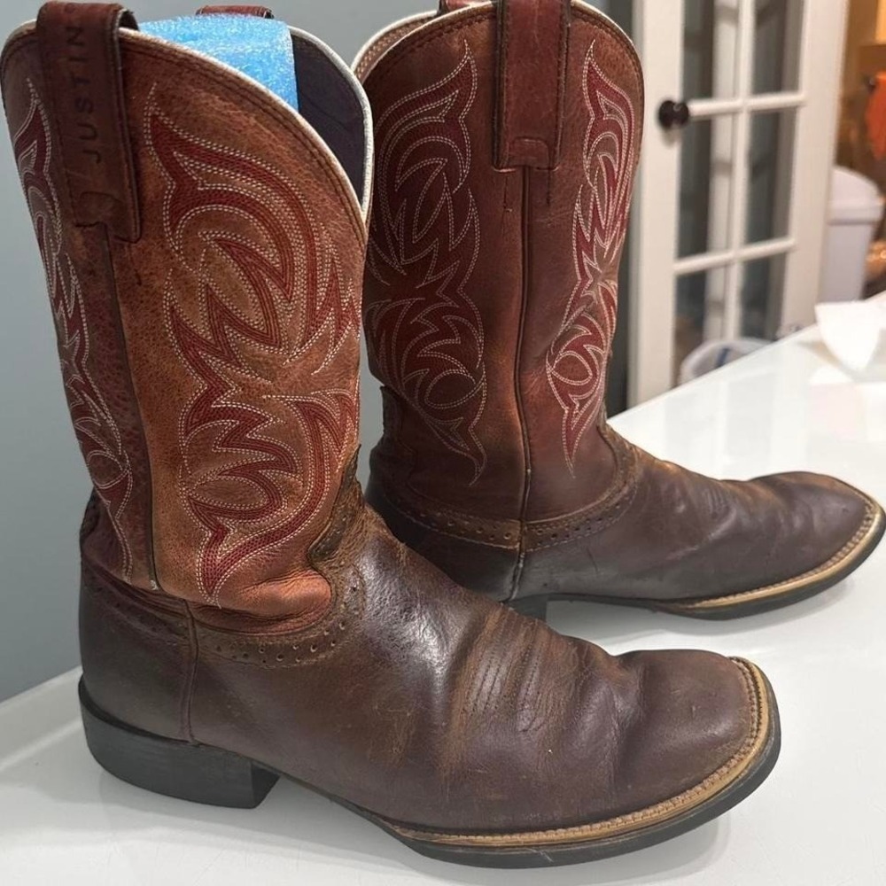 Vintage Justin Cowboy Boots Brown Western Leather Size 9D Made in USA Rodeo
